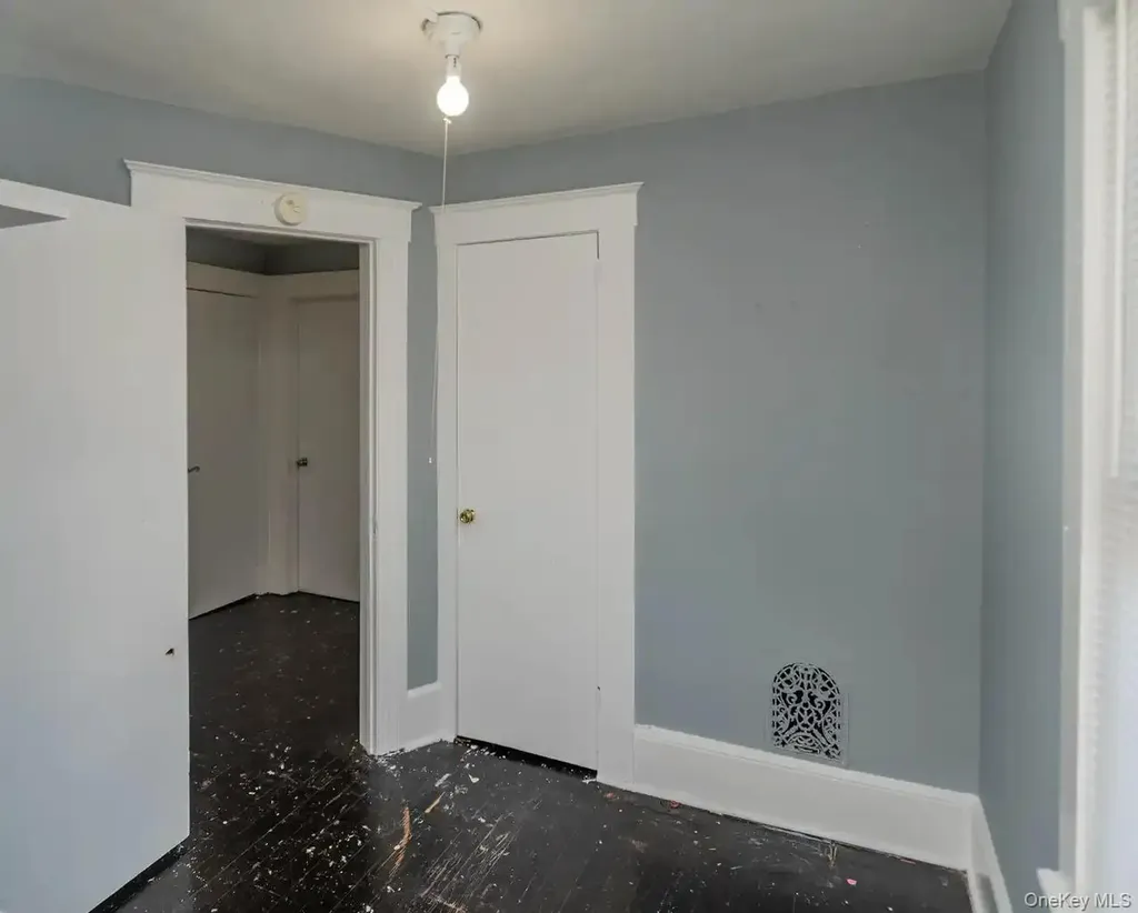 206 W Main Street Middletown NY 10940