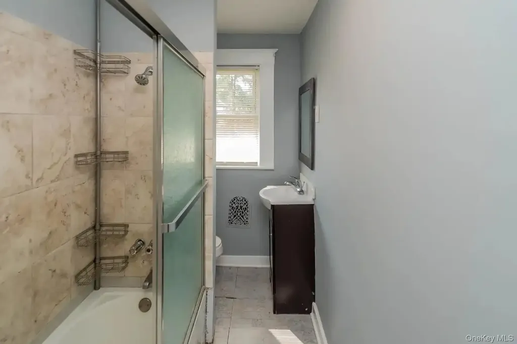 206 W Main Street Middletown NY 10940
