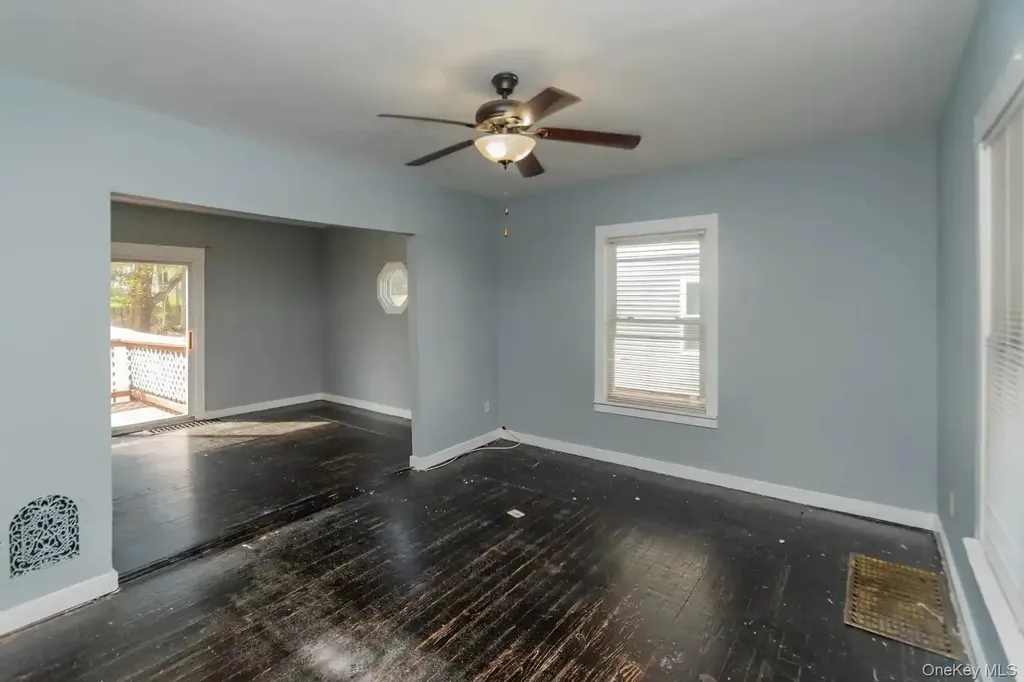 206 W Main Street Middletown NY 10940