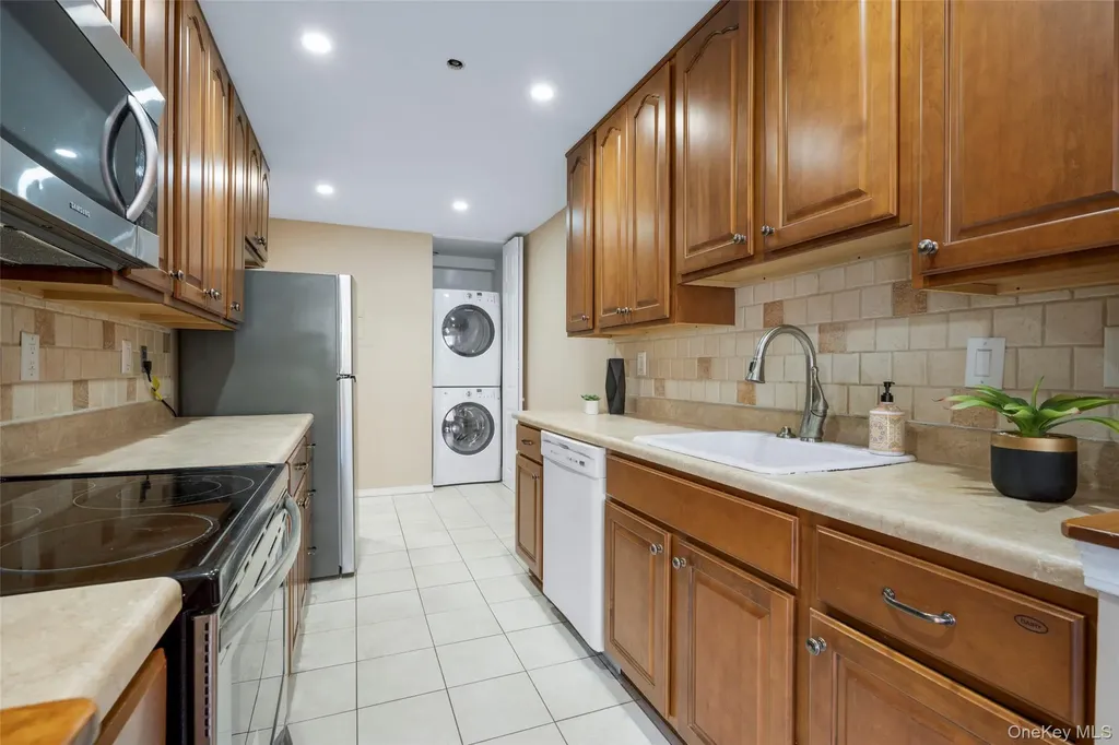 55 N Broadway White Plains NY 10601