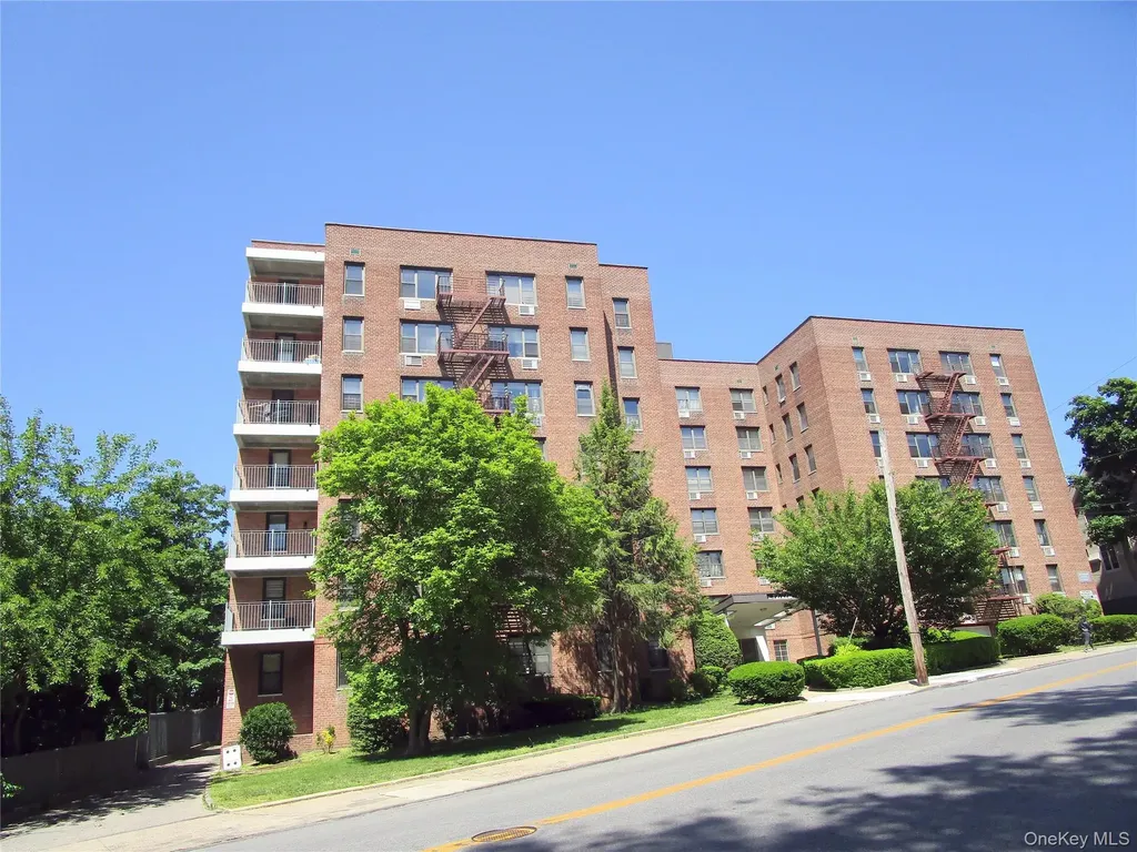 123 Valentine Lane Yonkers NY 10705