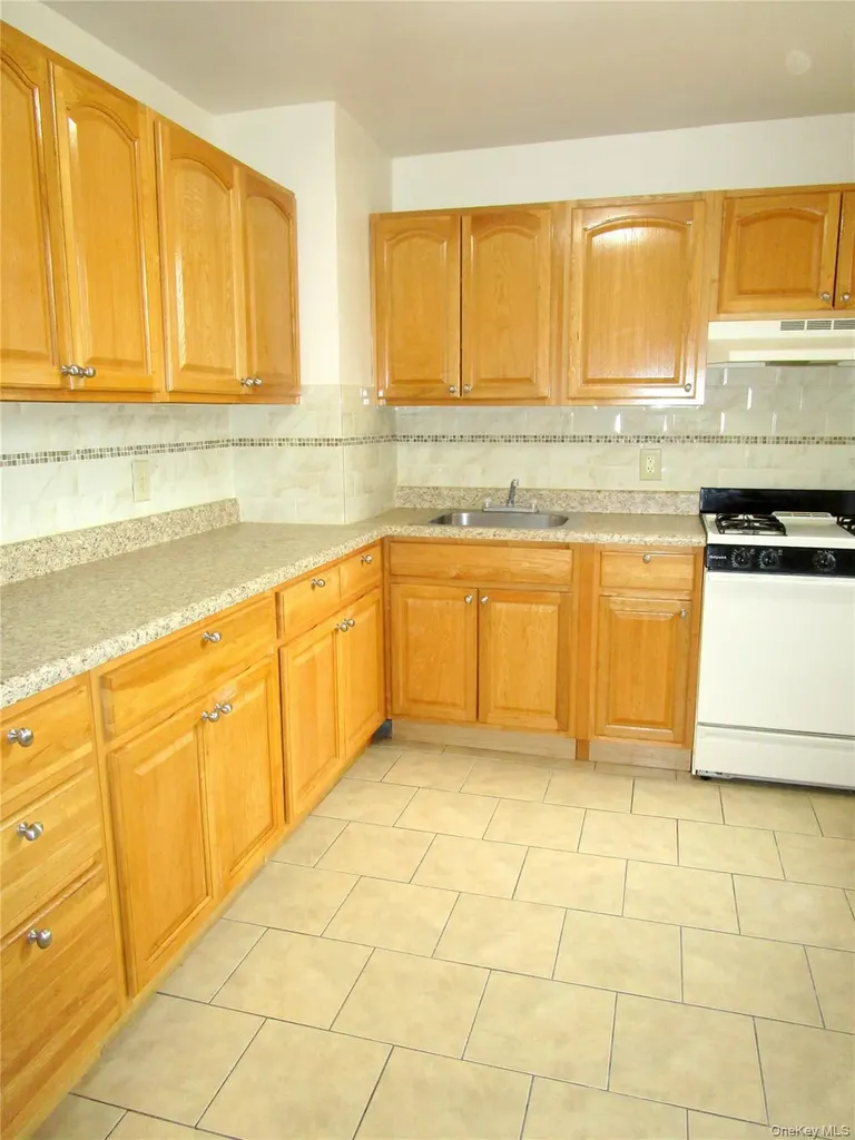 123 Valentine Lane Yonkers NY 10705