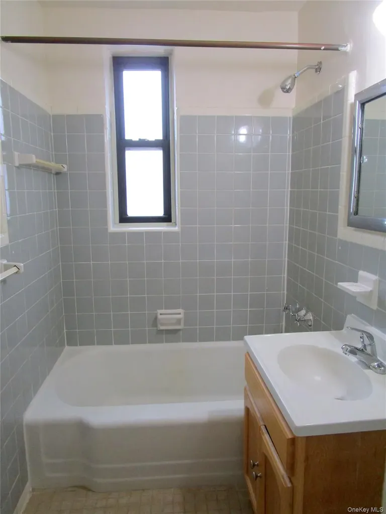 123 Valentine Lane Yonkers NY 10705