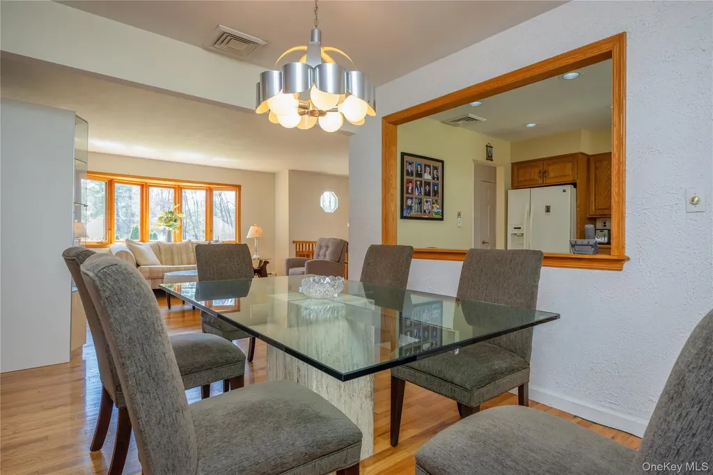196 E Townline Road West Nyack NY 10994