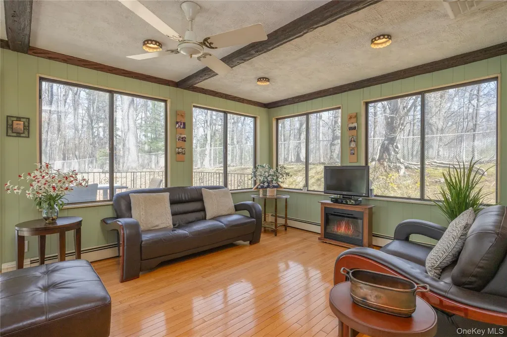 196 E Townline Road West Nyack NY 10994