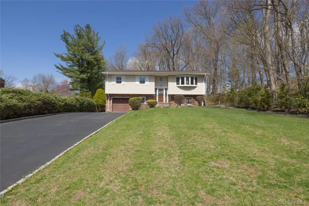 196 E Townline Road West Nyack NY 10994