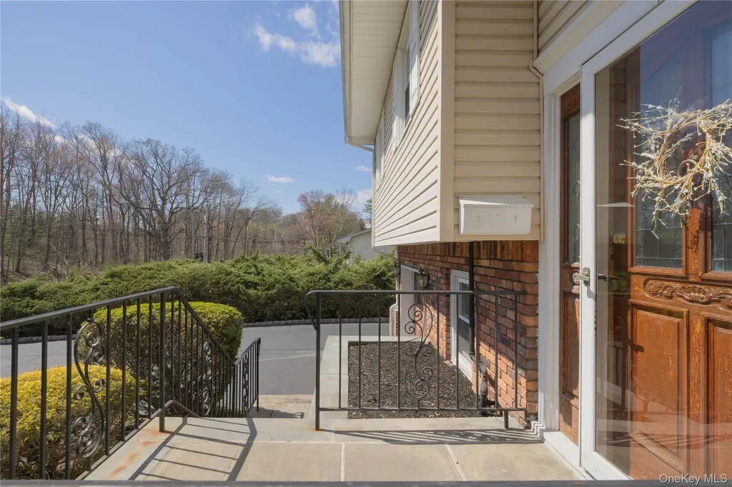 196 E Townline Road West Nyack NY 10994