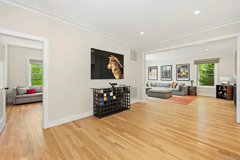 407 Wilmot Road New Rochelle NY 10804