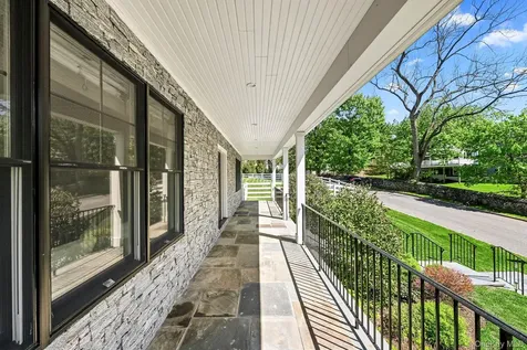 407 Wilmot Road New Rochelle NY 10804