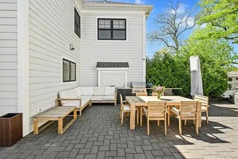 407 Wilmot Road New Rochelle NY 10804