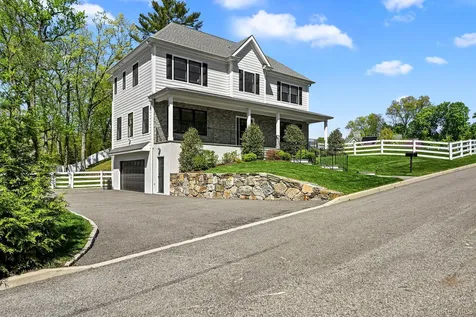 407 Wilmot Road New Rochelle NY 10804