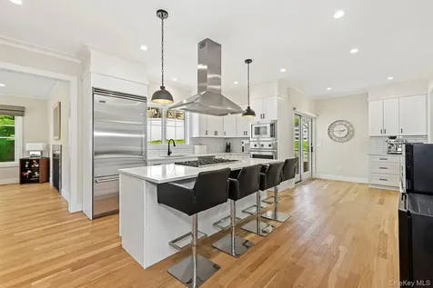 407 Wilmot Road New Rochelle NY 10804