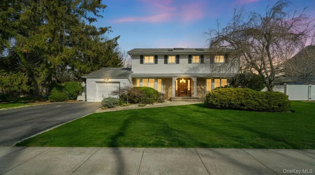 74 Rockland Drive Jericho NY 11753
