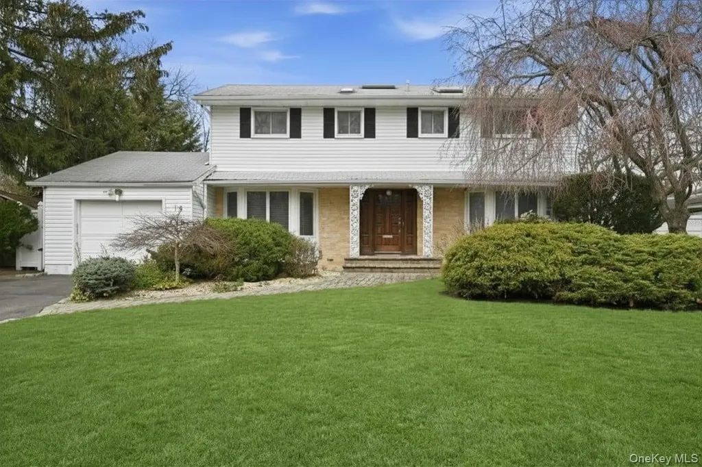 74 Rockland Drive Jericho NY 11753