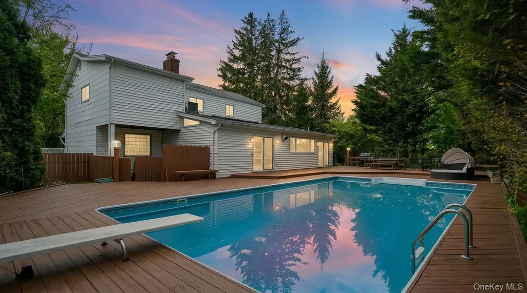 74 Rockland Drive Jericho NY 11753