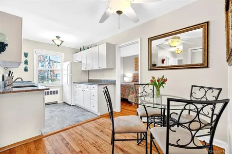 115 Robins Road New Rochelle NY 10801