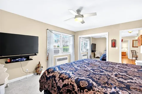 115 Robins Road New Rochelle NY 10801