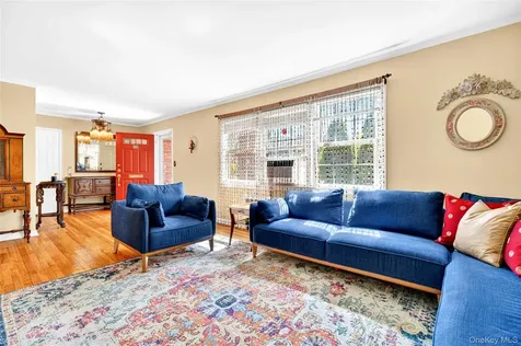 115 Robins Road New Rochelle NY 10801