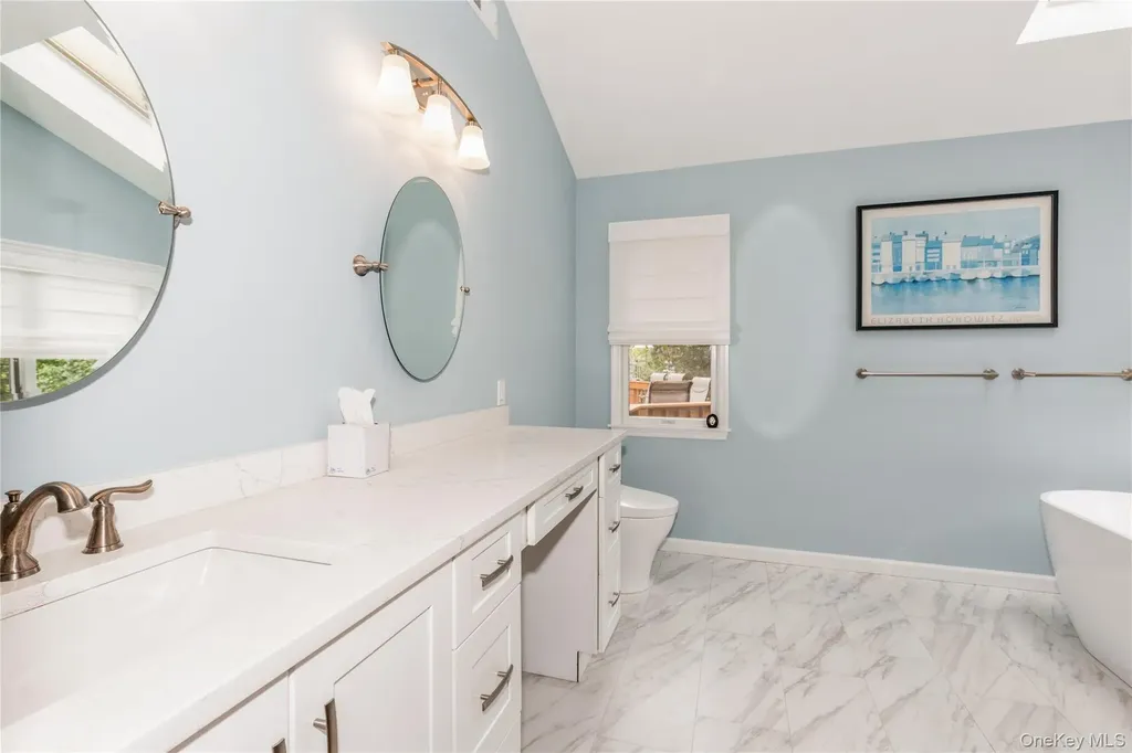 32 Lower Cross Shoreham NY 11786