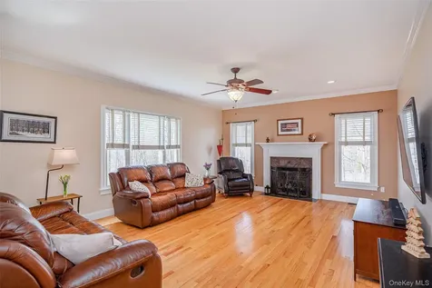 17 Weldon Woods Connecticut Road New Fairfield CT 06812