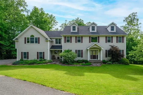 17 Weldon Woods Connecticut Road New Fairfield CT 06812