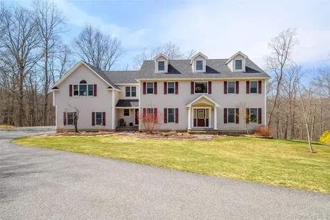 17 Weldon Woods Connecticut Road New Fairfield CT 06812