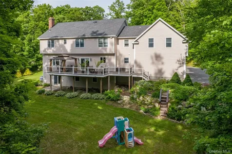 17 Weldon Woods Connecticut Road New Fairfield CT 06812