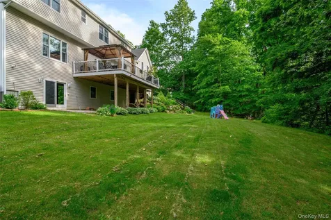 17 Weldon Woods Connecticut Road New Fairfield CT 06812