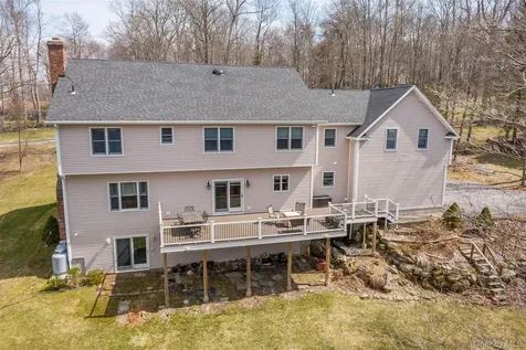 17 Weldon Woods Connecticut Road New Fairfield CT 06812