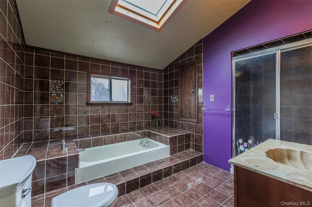1 Bear Street Selden NY 11784