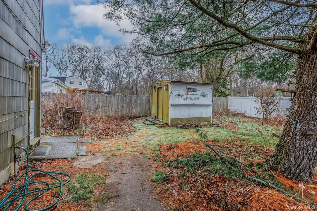 1 Bear Street Selden NY 11784