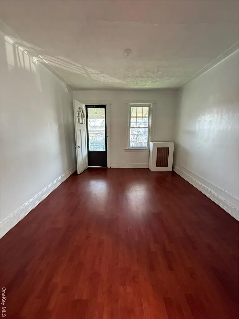 7848 83rd Street Glendale NY 11385