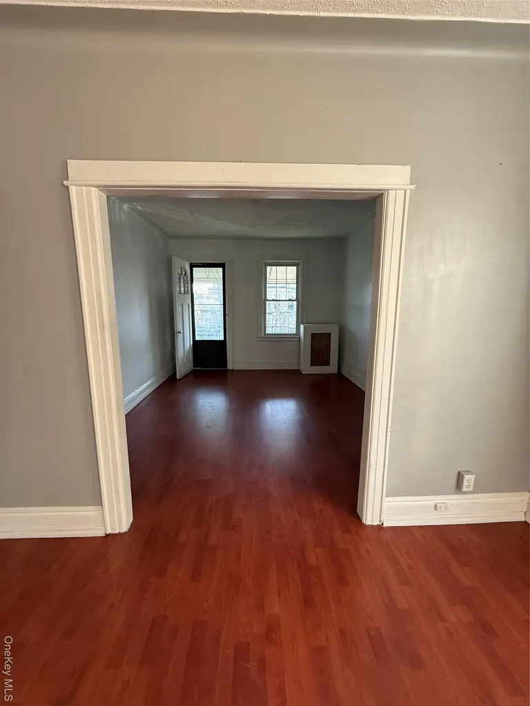 7848 83rd Street Glendale NY 11385