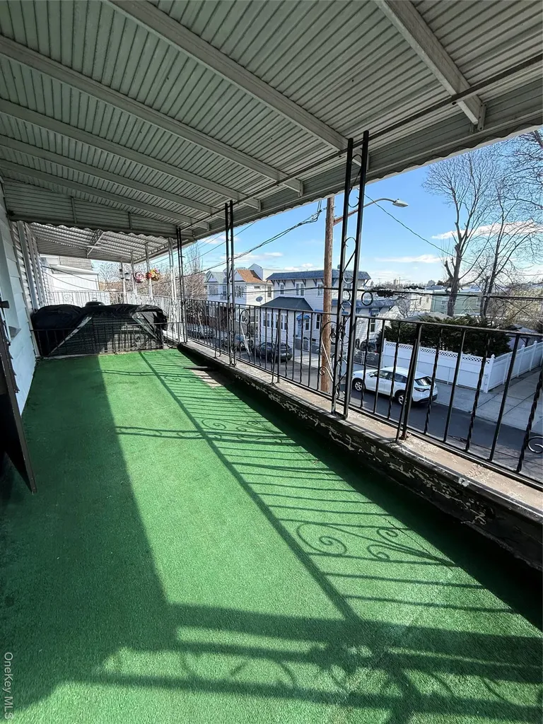 7848 83rd Street Glendale NY 11385