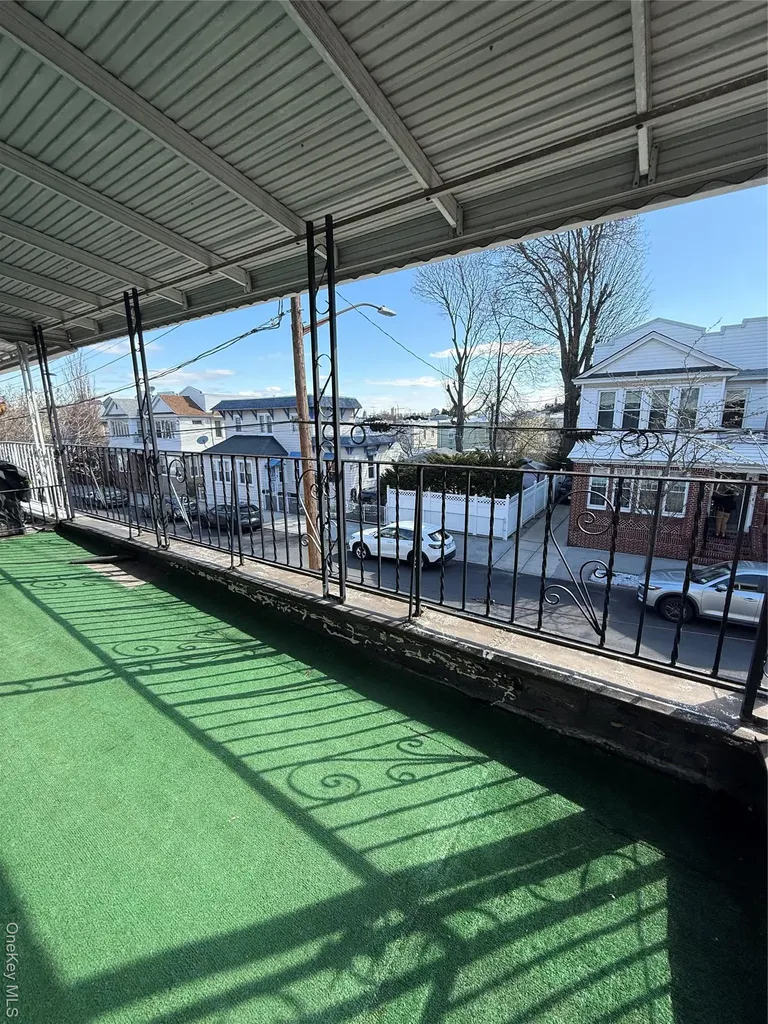 7848 83rd Street Glendale NY 11385