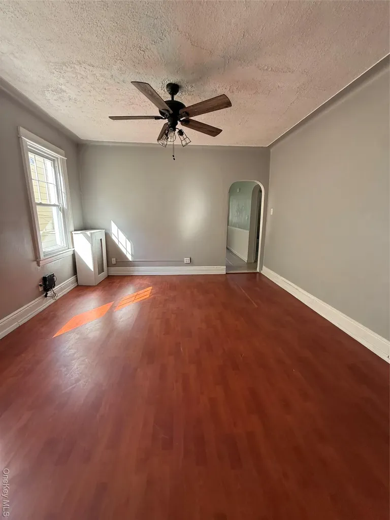 7848 83rd Street Glendale NY 11385