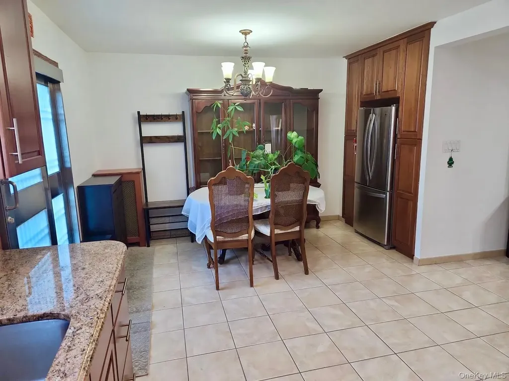 7848 83rd Street Glendale NY 11385