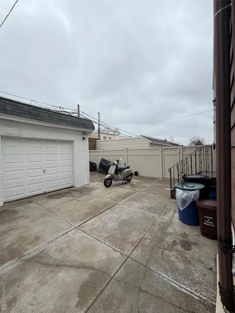 7848 83rd Street Glendale NY 11385