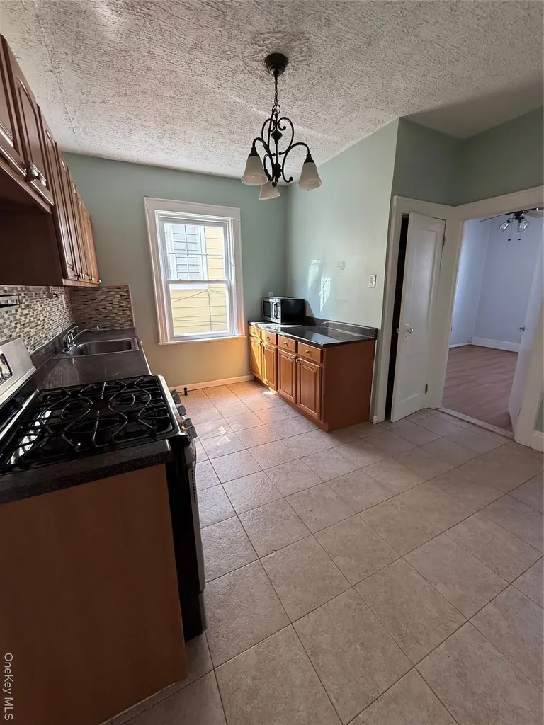 7848 83rd Street Glendale NY 11385