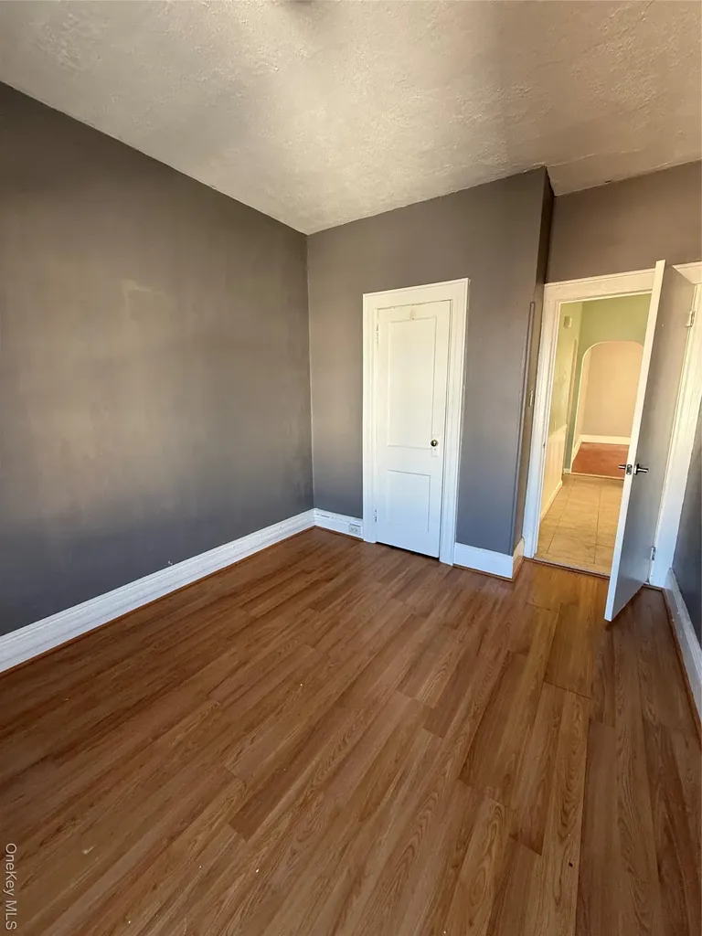 7848 83rd Street Glendale NY 11385