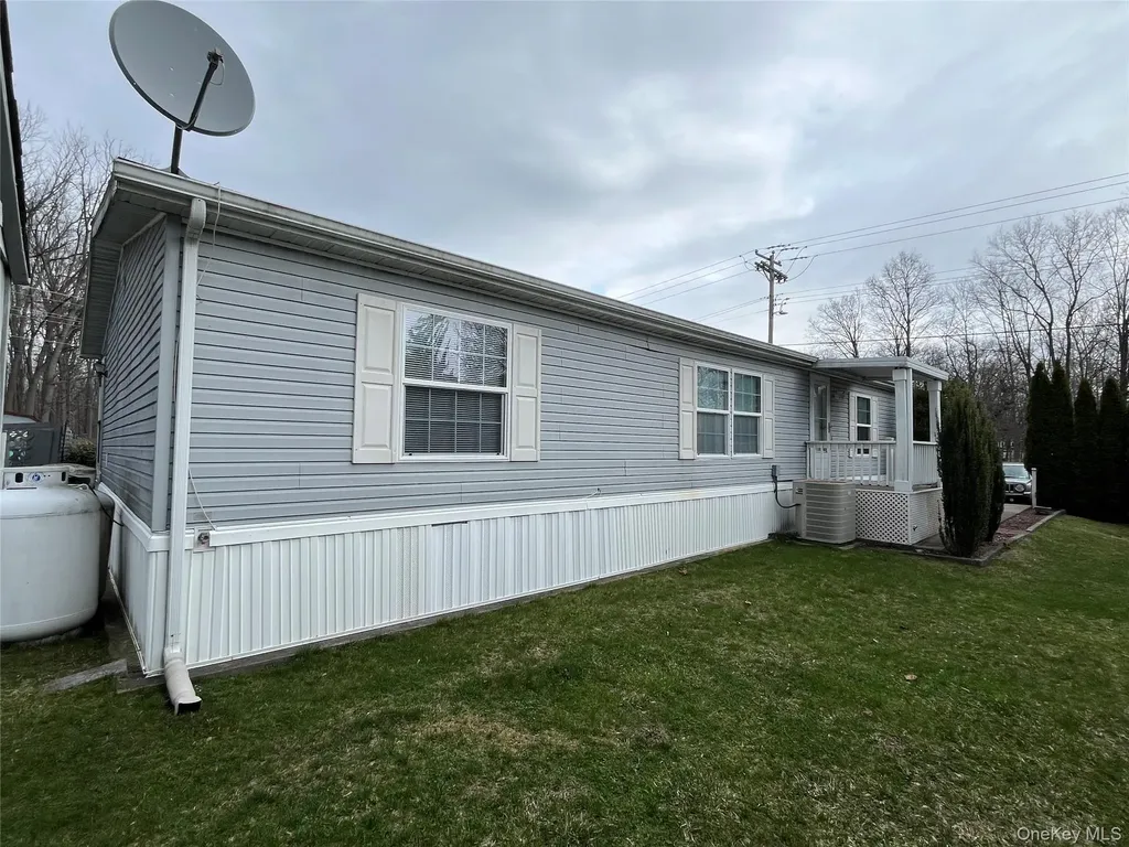 4 Scribo Lane Wappingers Falls NY 12590