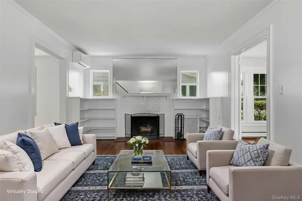 151 Hillcrest Avenue Manhasset NY 11030