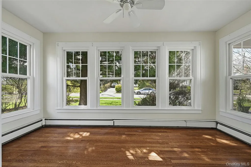 151 Hillcrest Avenue Manhasset NY 11030