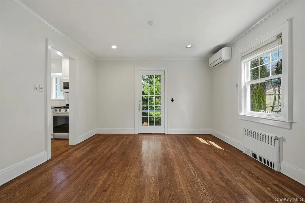 151 Hillcrest Avenue Manhasset NY 11030