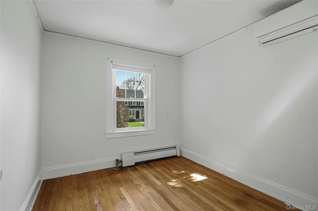 151 Hillcrest Avenue Manhasset NY 11030
