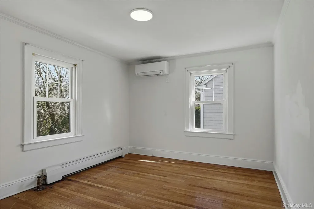 151 Hillcrest Avenue Manhasset NY 11030