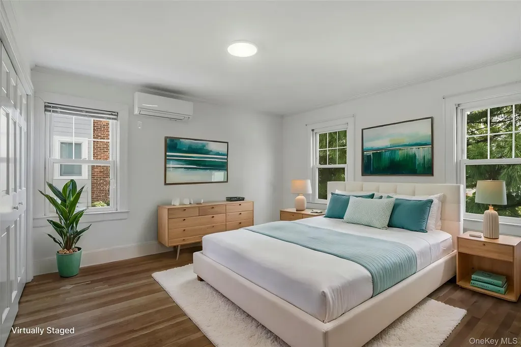 151 Hillcrest Avenue Manhasset NY 11030
