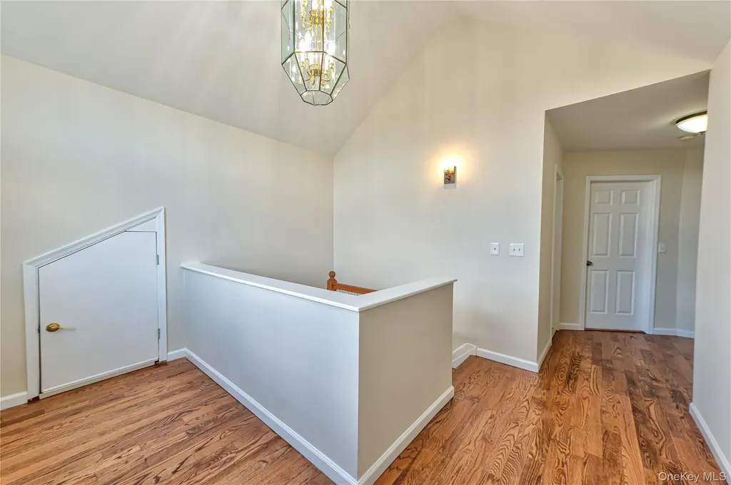 44 Westminster Drive Shirley NY 11967