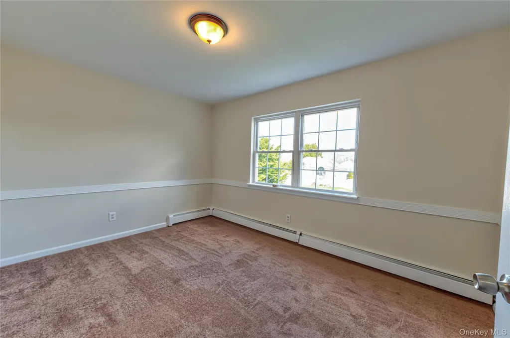 44 Westminster Drive Shirley NY 11967