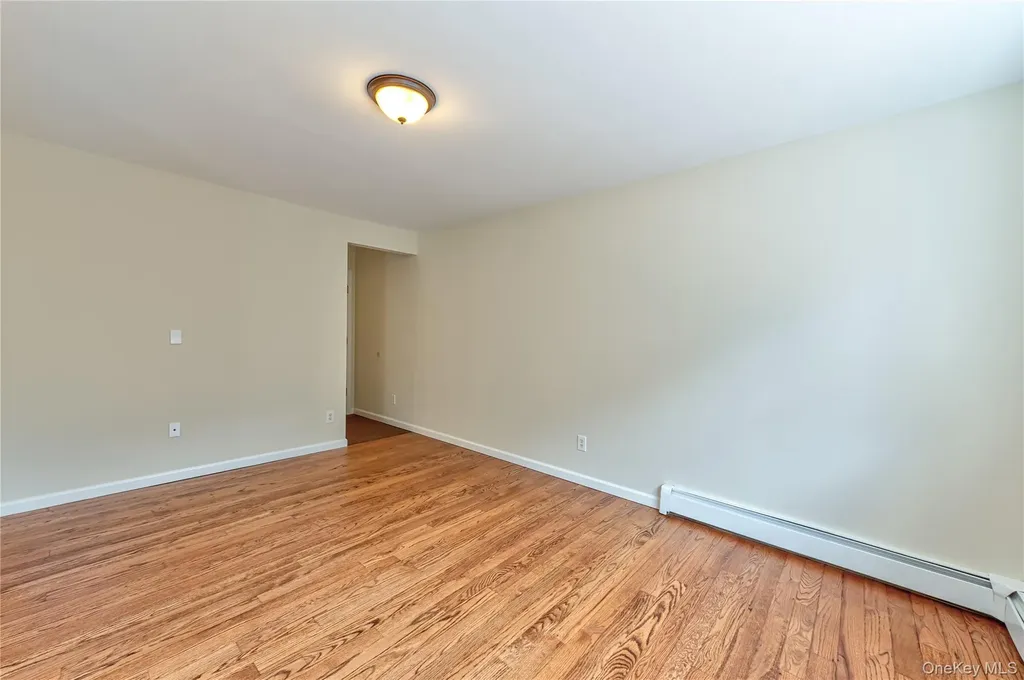 44 Westminster Drive Shirley NY 11967